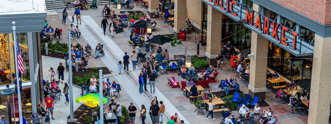 Picture of crowded street